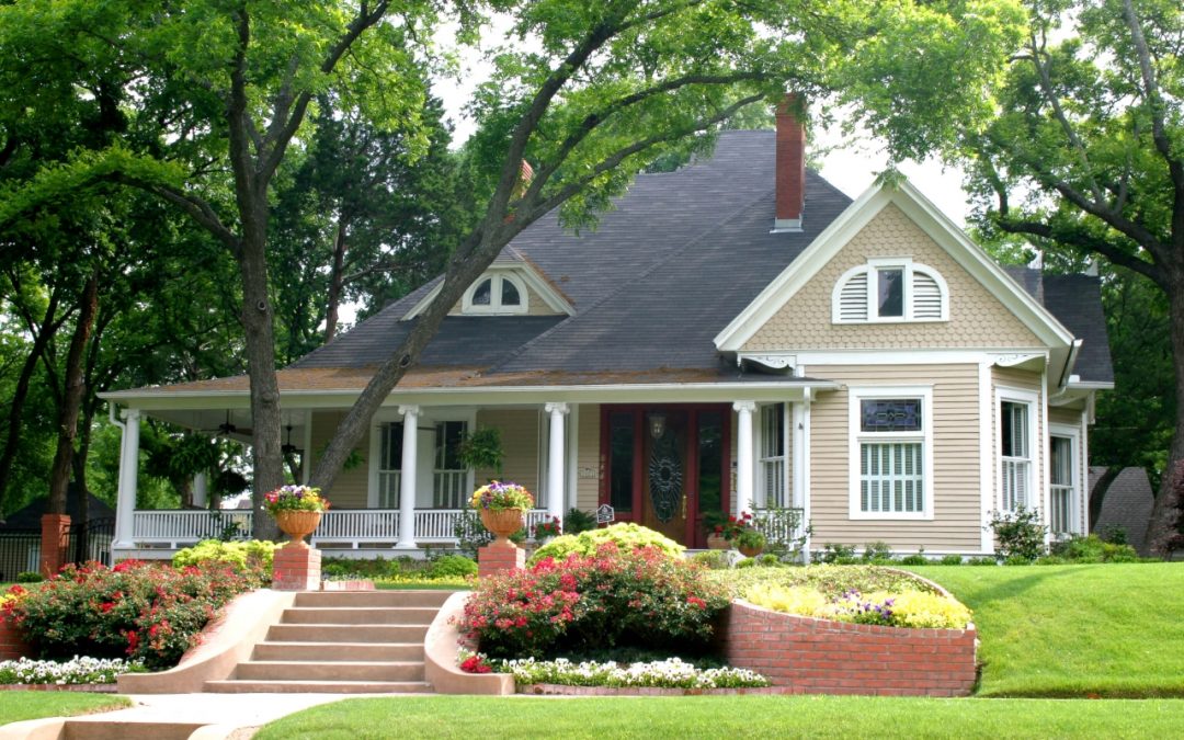 be a better homeowner by improving curb appeal